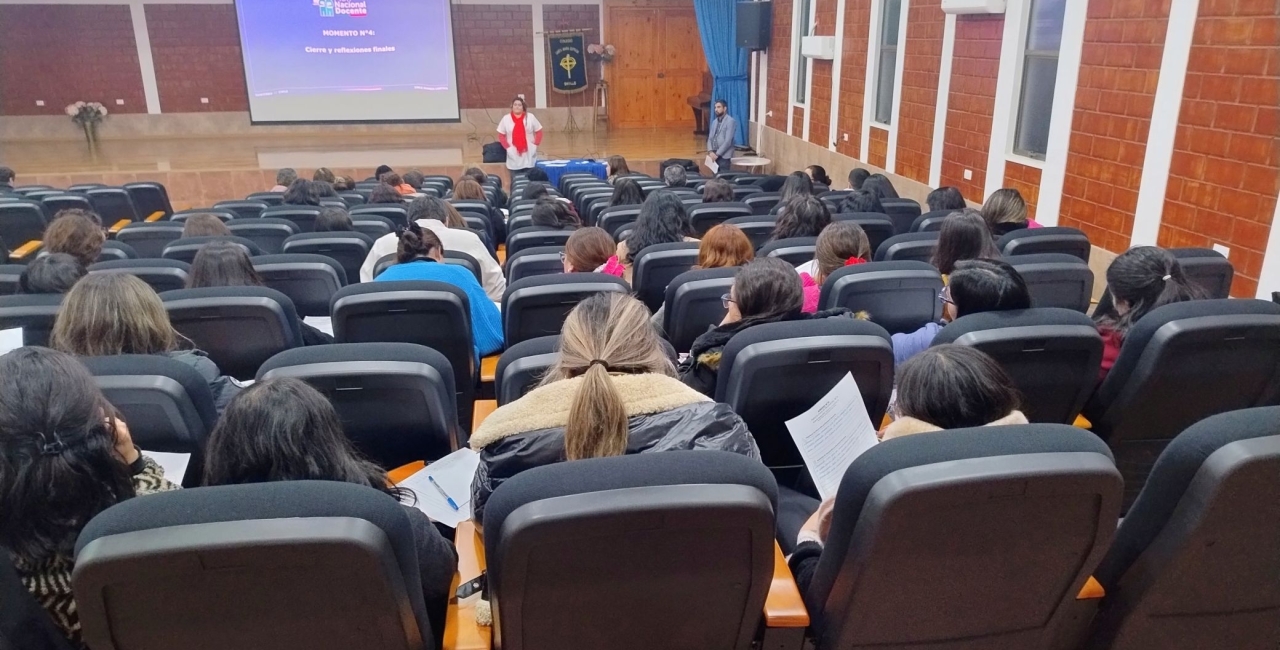 Realizan Jornada de Reflexión sobre Desarrollo Docente en el Colegio Santa María Eufrasia